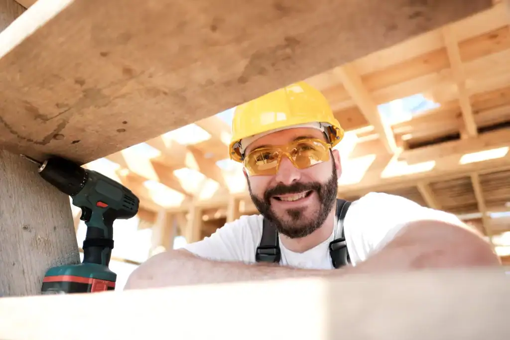 When a Handyman Makes Sense and When a Contractor Is the Better Call